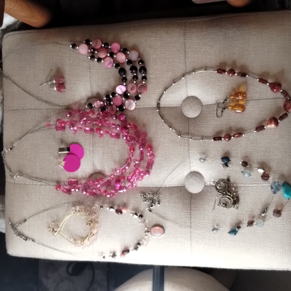 Vintage/Faux Jewelry Bundle
